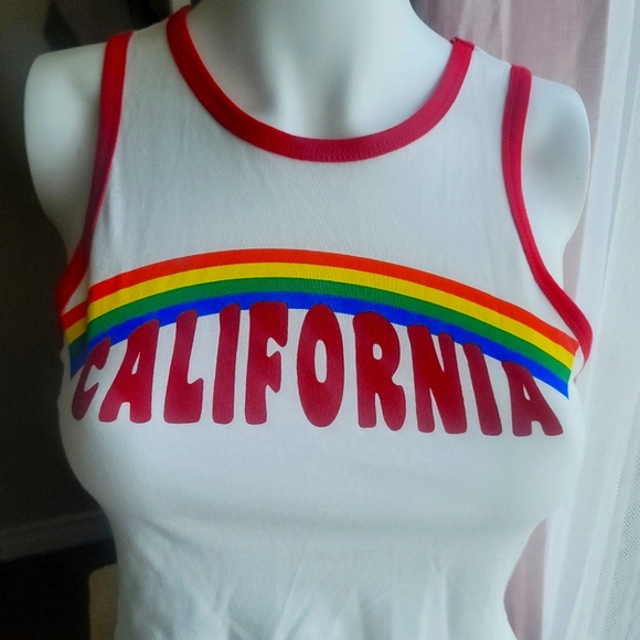 NWT Forever 21 Crop Rainbow Graphic Tank Top Size Small - Picture 4 of 9